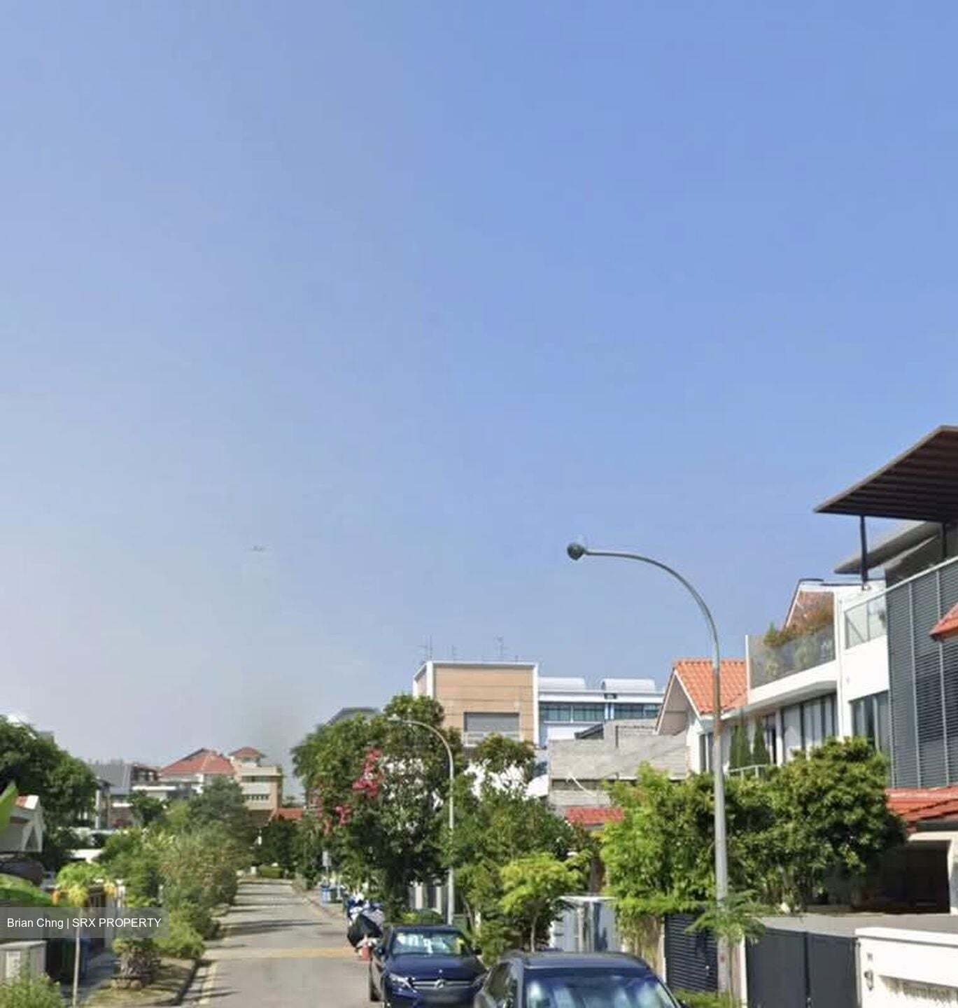 Siglap Centre (D15), Shop House #574070131